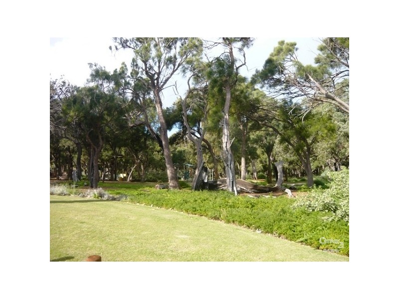 43 Carissa Turn, Halls Head WA 6210