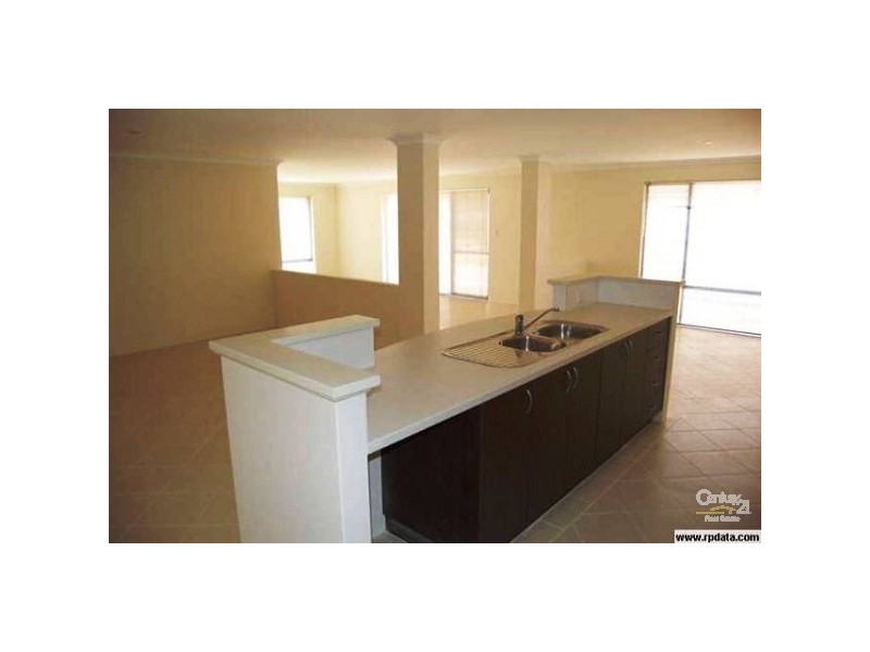 43 Carissa Turn, Halls Head WA 6210