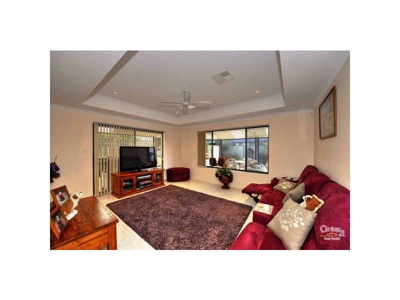 63 Newport Drive, Dudley Park WA 6210