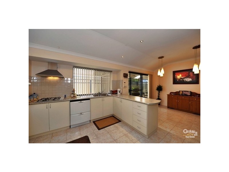 63 Newport Drive, Dudley Park WA 6210