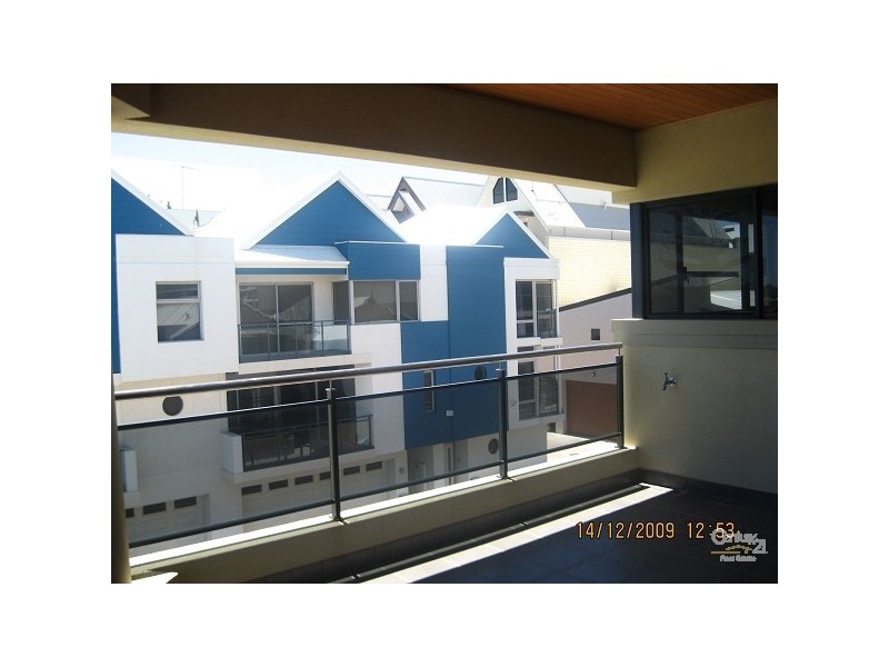 3/4 Dorsadura Way MANDURAH MARINA, Mandurah WA 6210