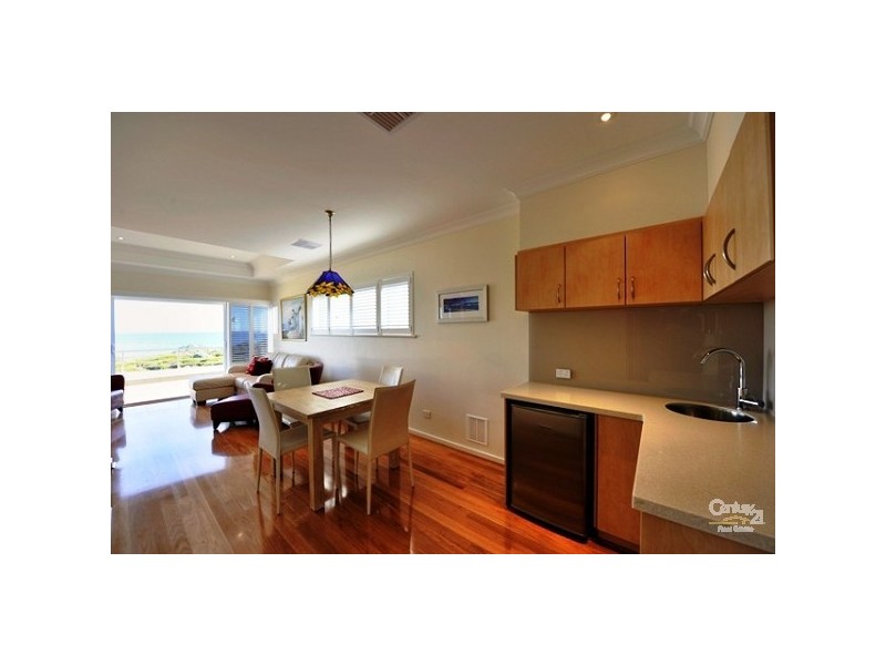 110 Boardwalk Boulevard, Halls Head WA 6210