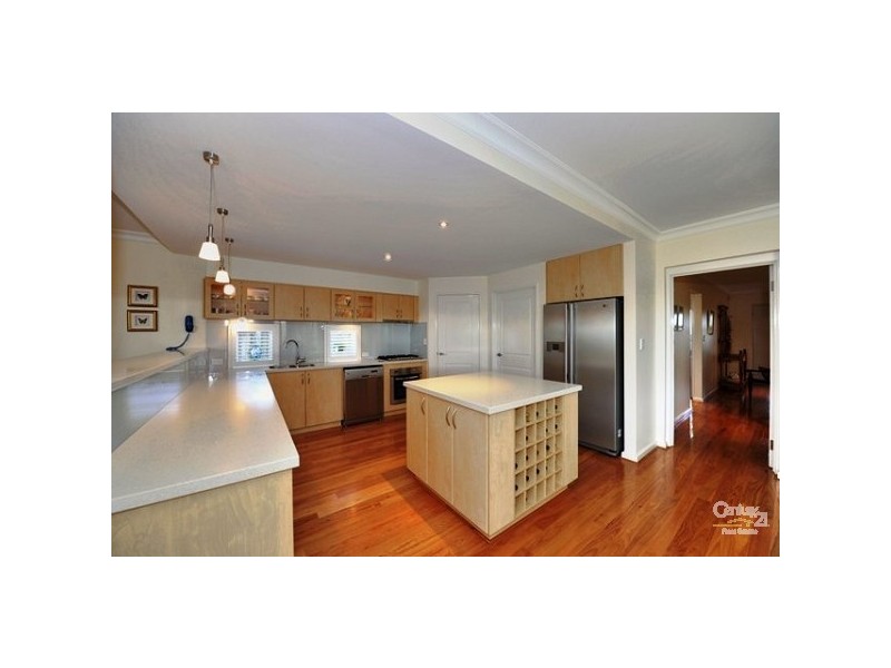 110 Boardwalk Boulevard, Halls Head WA 6210