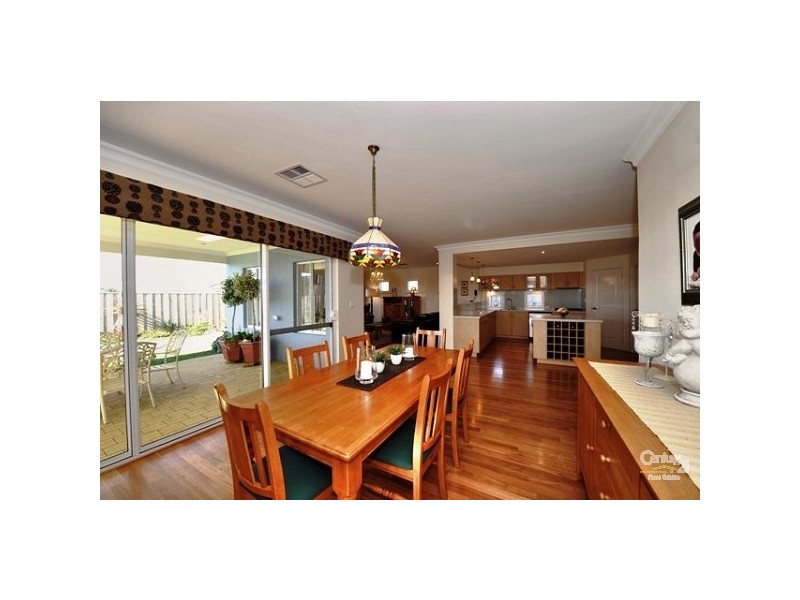 110 Boardwalk Boulevard, Halls Head WA 6210