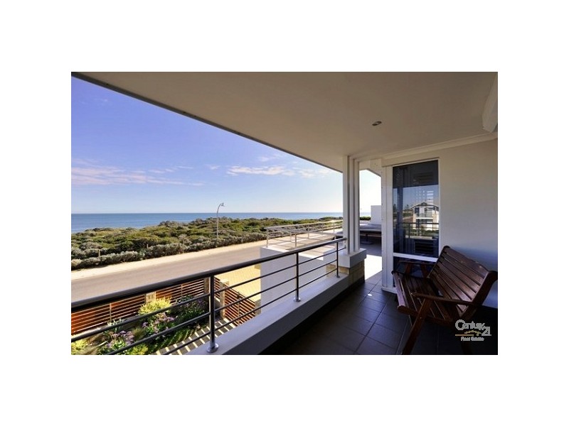 110 Boardwalk Boulevard, Halls Head WA 6210