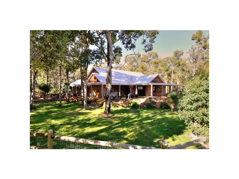 49 Leavy Road, Waroona WA 6215