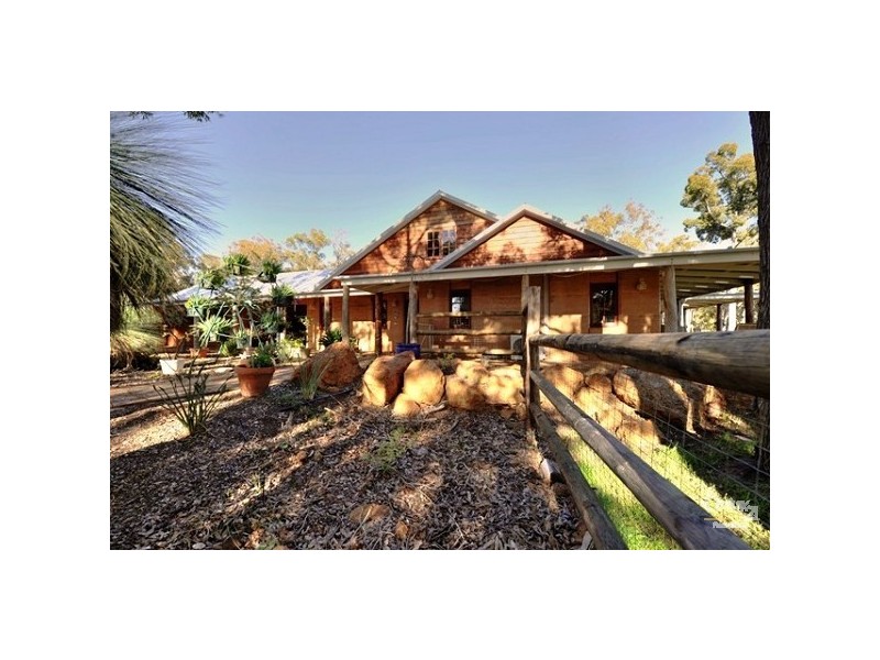 49 Leavy Road, Waroona WA 6215