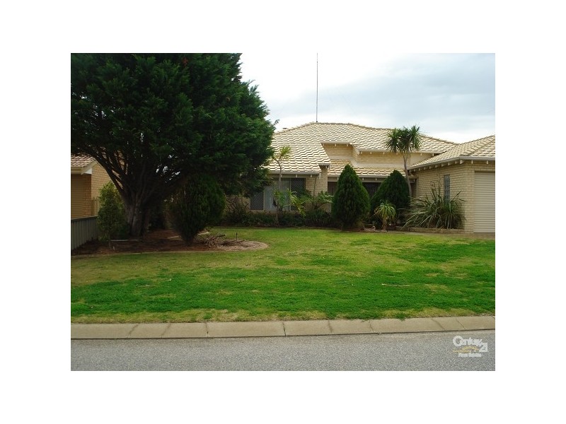 12 Leveque Loop SAN REMO, Mandurah WA 6210