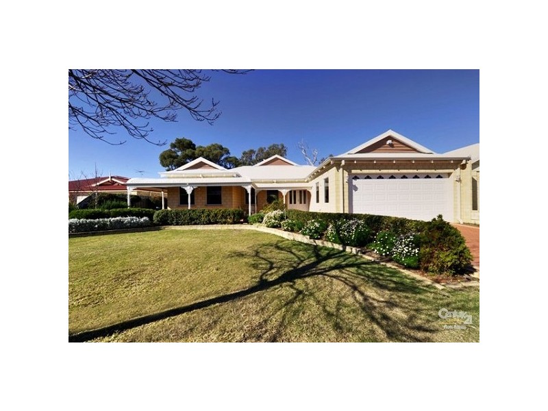 19 Mayfair Mews, Meadow Springs WA 6210