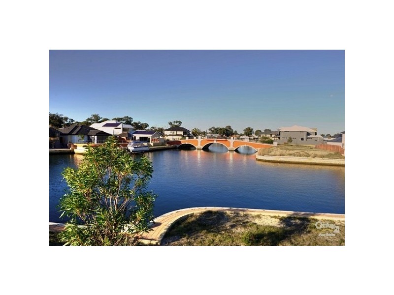 6 Erins Isle, Dudley Park WA 6210