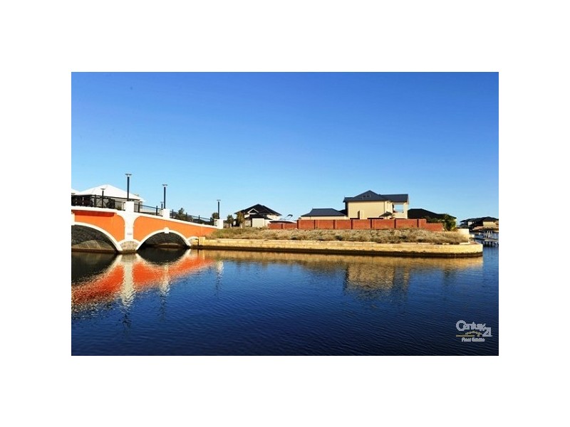 6 Erins Isle, Dudley Park WA 6210