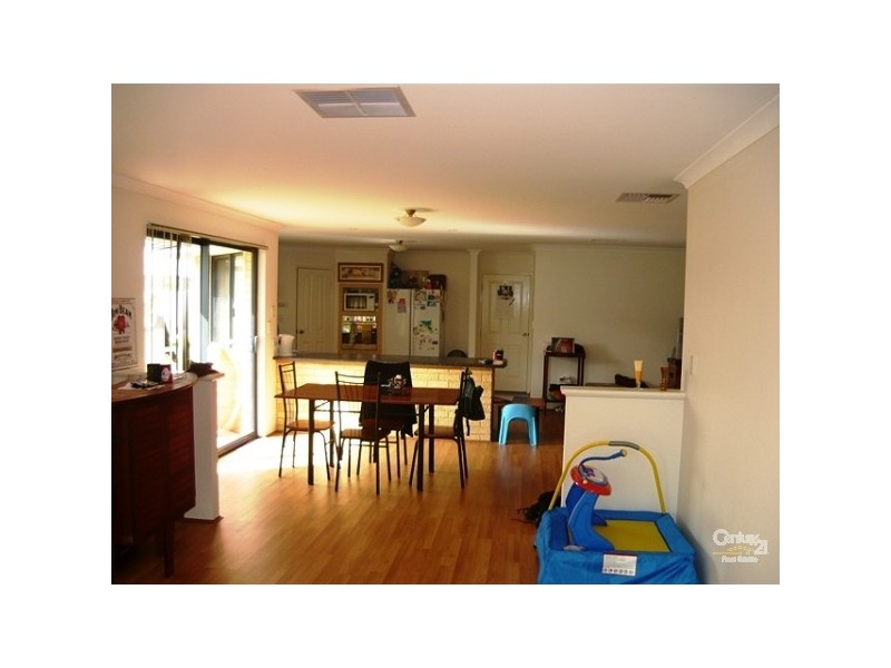 4 Kannemer Link, Meadow Springs WA 6210