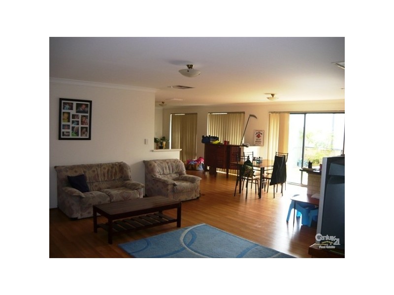4 Kannemer Link, Meadow Springs WA 6210