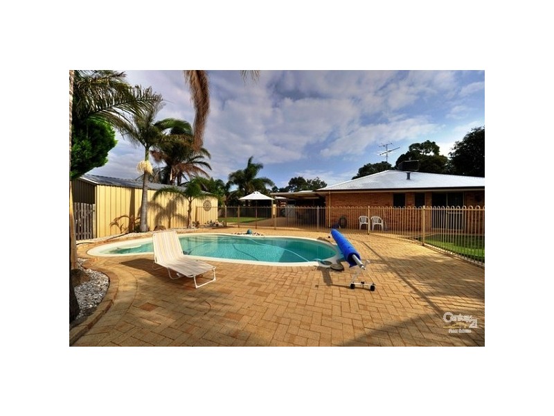 4 Nalya Court, Coodanup WA 6210