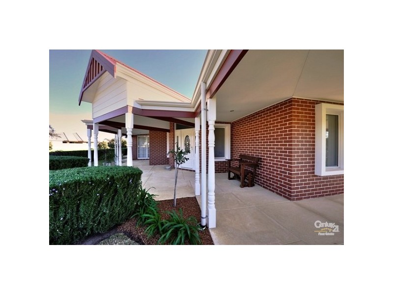 14 Coffs Bend, Secret Harbour WA 6173