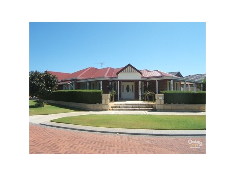 14 Coffs Bend, Secret Harbour WA 6173
