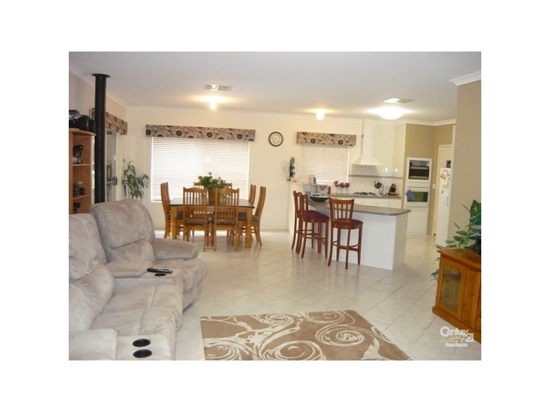 48 Summerlea Avenue, Meadow Springs WA 6210