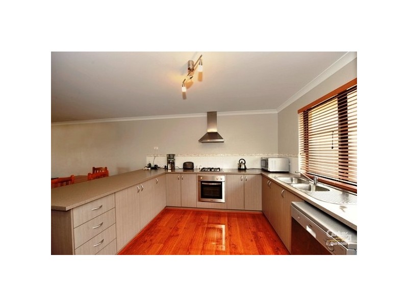 7 Arlette Pass, Lakelands WA 6180