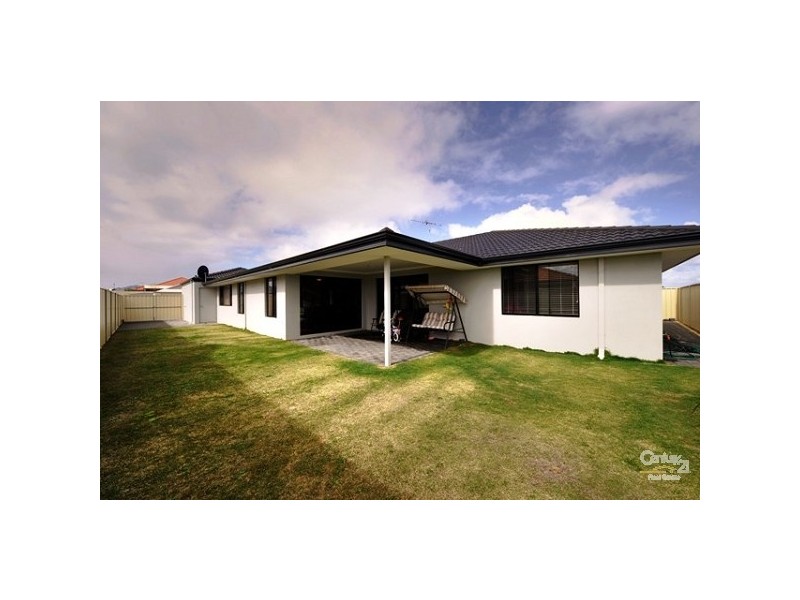 7 Arlette Pass, Lakelands WA 6180