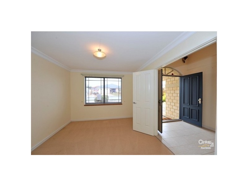 88 Baloo Crescent, Wannanup WA 6210