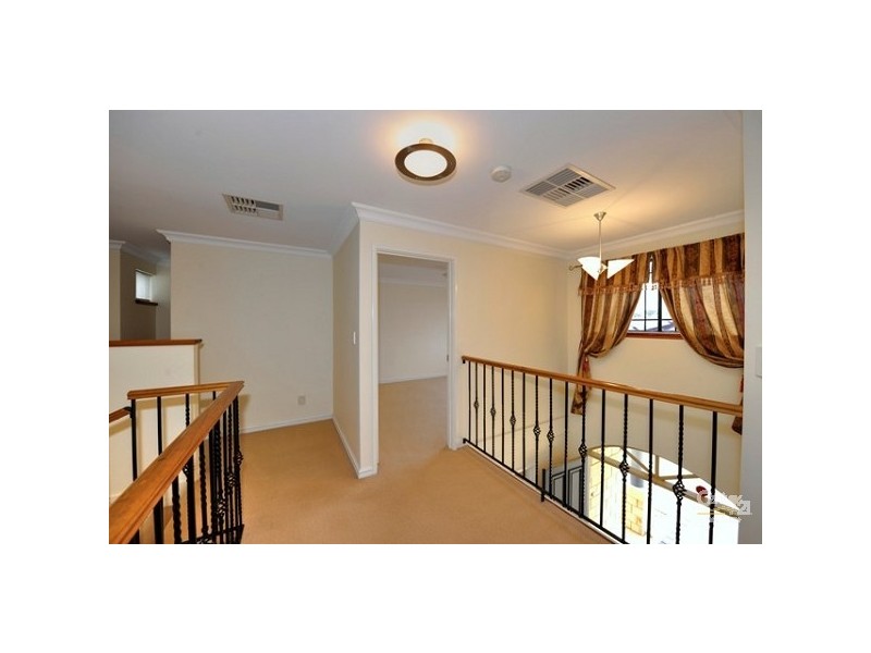 88 Baloo Crescent, Wannanup WA 6210