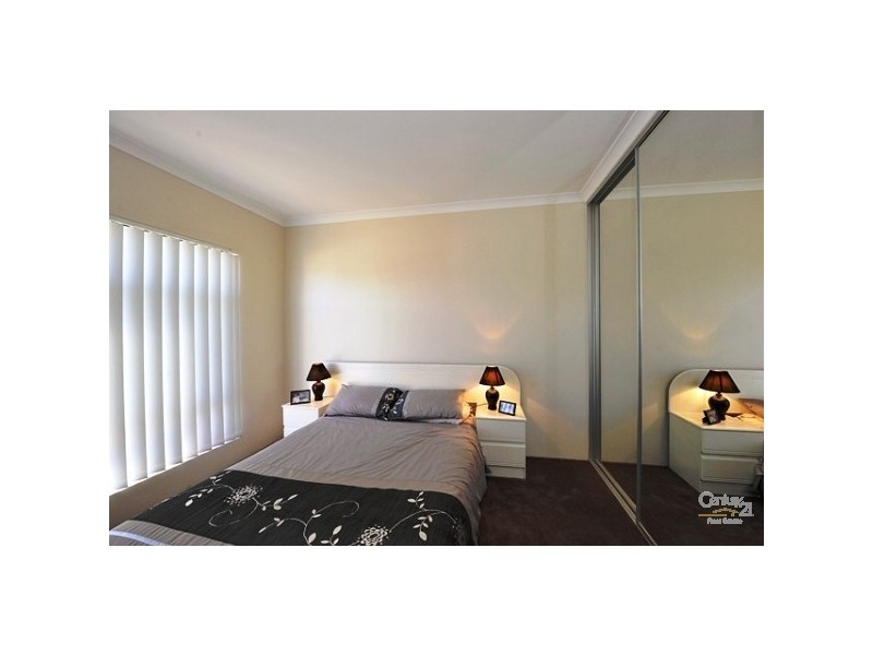 13 Nuchea Vista, Lakelands WA 6180