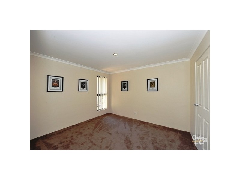 13 Nuchea Vista, Lakelands WA 6180