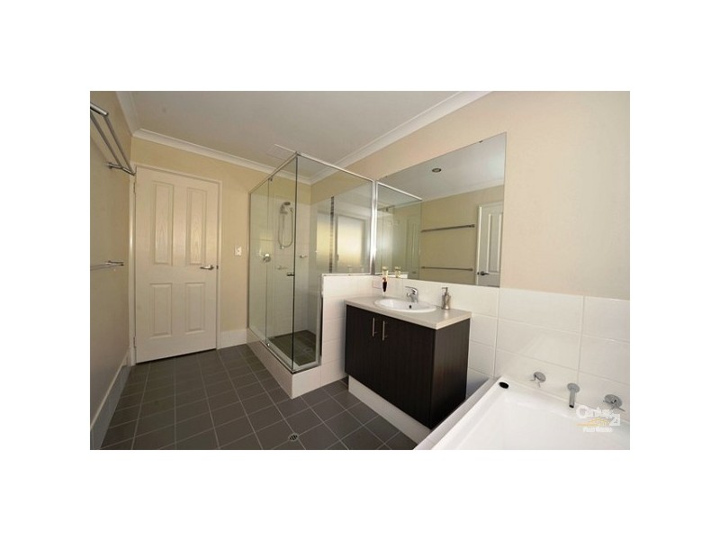 13 Nuchea Vista, Lakelands WA 6180