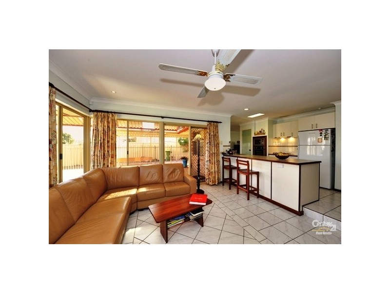 22 Seawind Drive, Silver Sands WA 6210