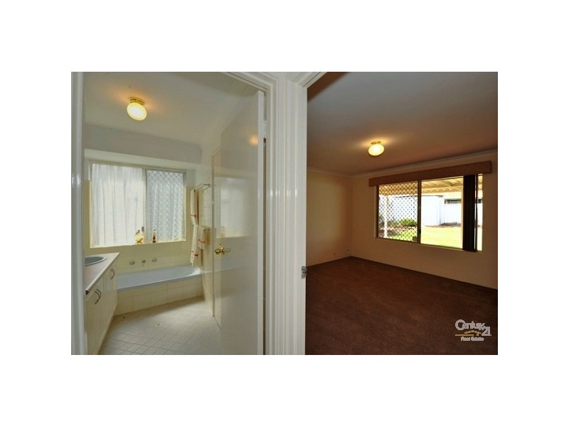 12 Rathmines Place, Coodanup WA 6210