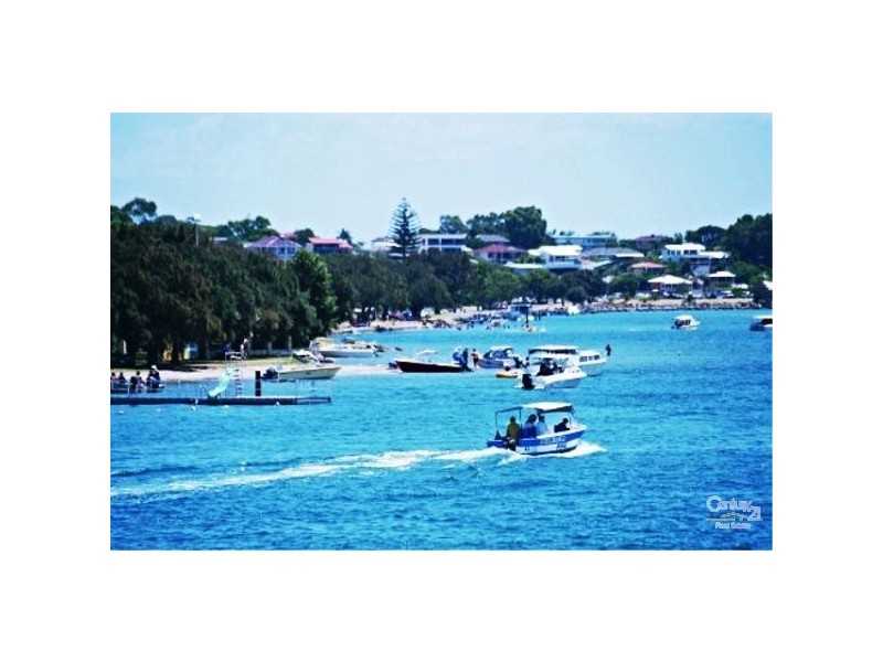 16 Reverie Mews, Halls Head WA 6210