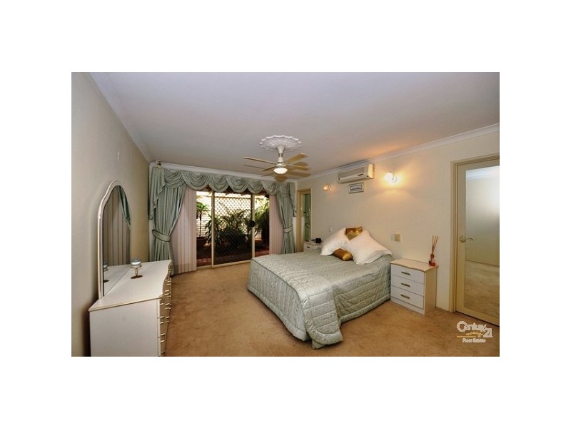 11 Ronsard, Halls Head WA 6210