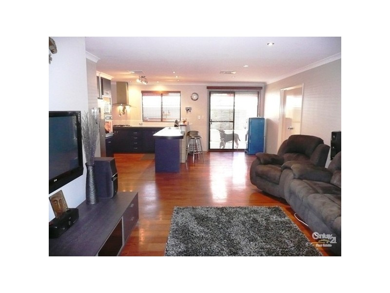 8 Dunsborough Court, Dawesville WA 6211