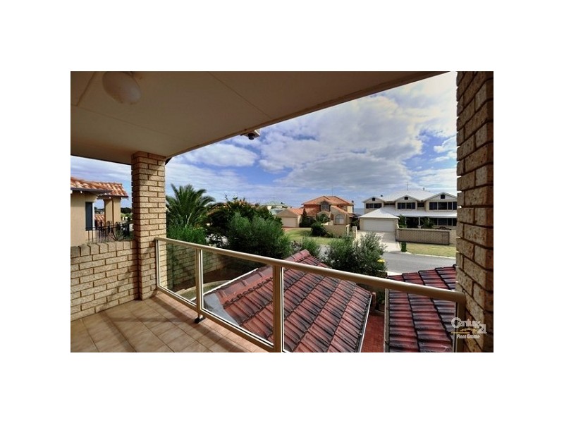 11 Ronsard Drive, San Remo WA 6210