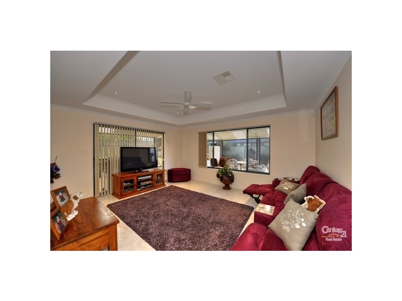 63 Newport Drive, Dudley Park WA 6210