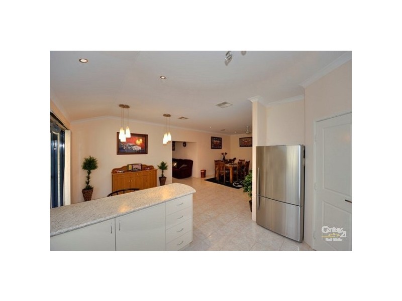 63 Newport Drive, Dudley Park WA 6210