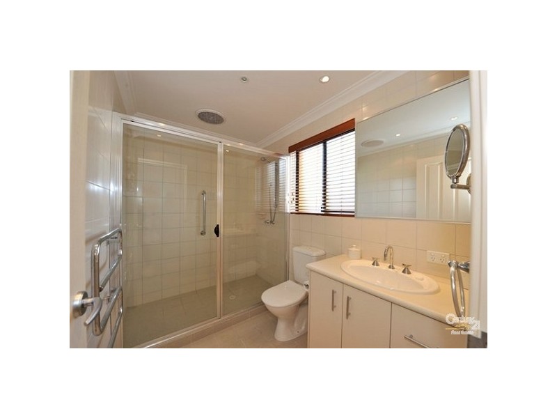 Unit 8, 19 San Marco Quay, Halls Head WA 6210