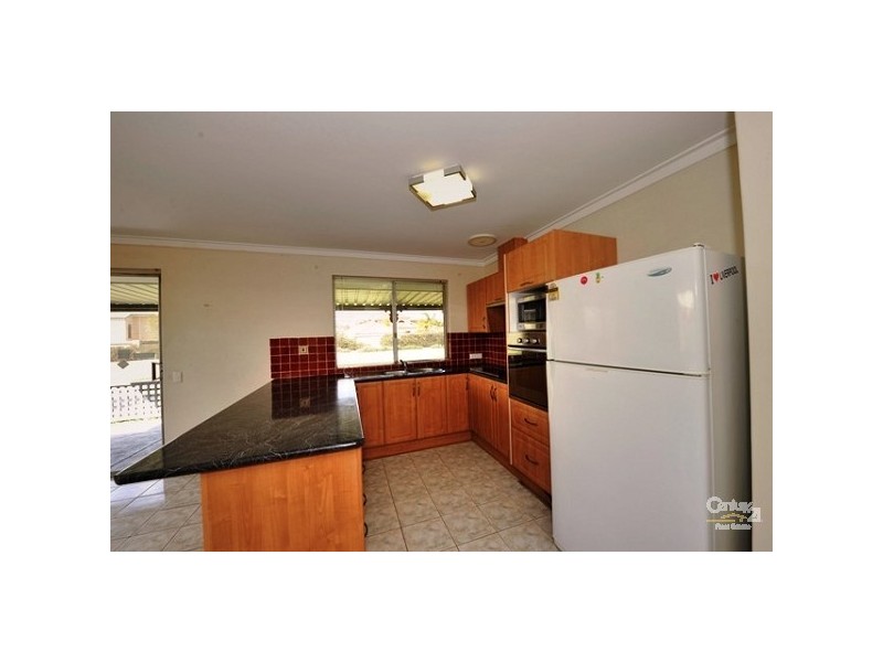 1 Talwood Place, Halls Head WA 6210