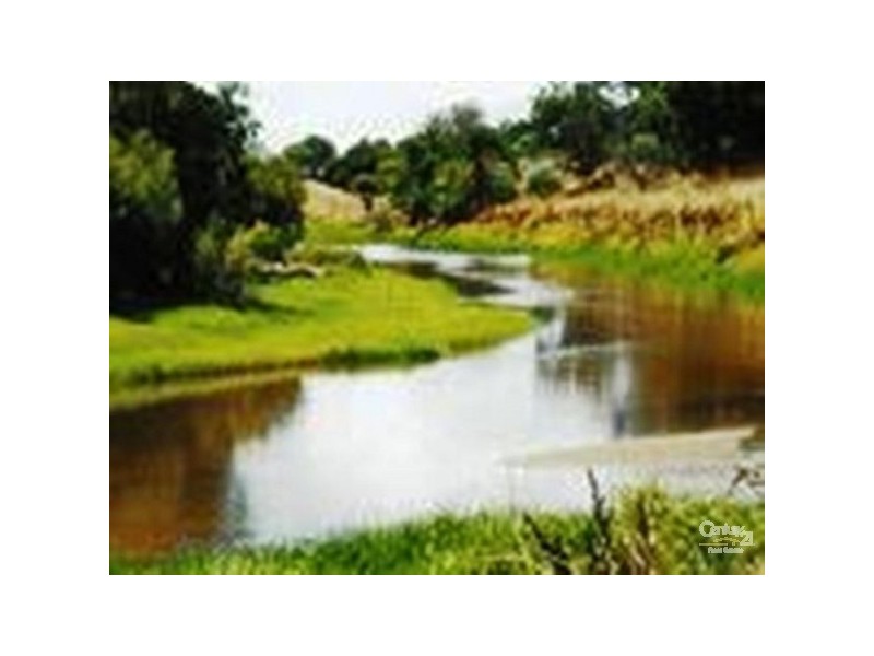 300 Southern Estuary Road, Lake Clifton WA 6215