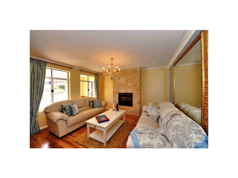 7 Ronsard Drive, San Remo WA 6210