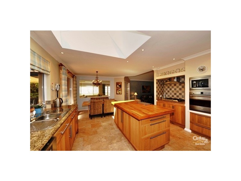 7 Ronsard Drive, San Remo WA 6210