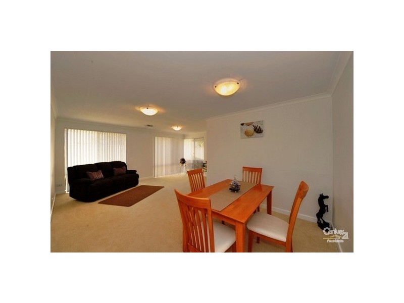 4 Boileau Place, San Remo WA 6210