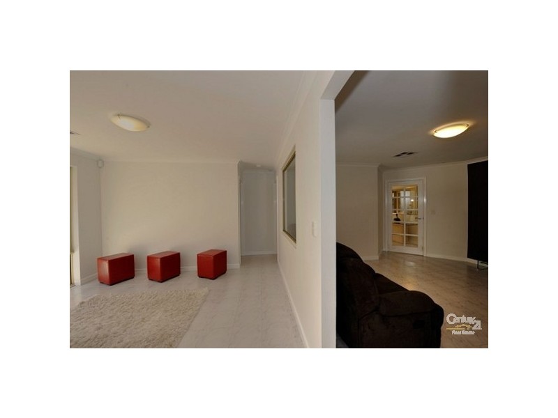 4 Boileau Place, San Remo WA 6210