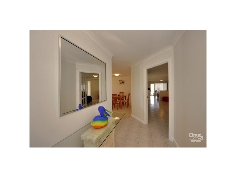 4 Boileau Place, San Remo WA 6210