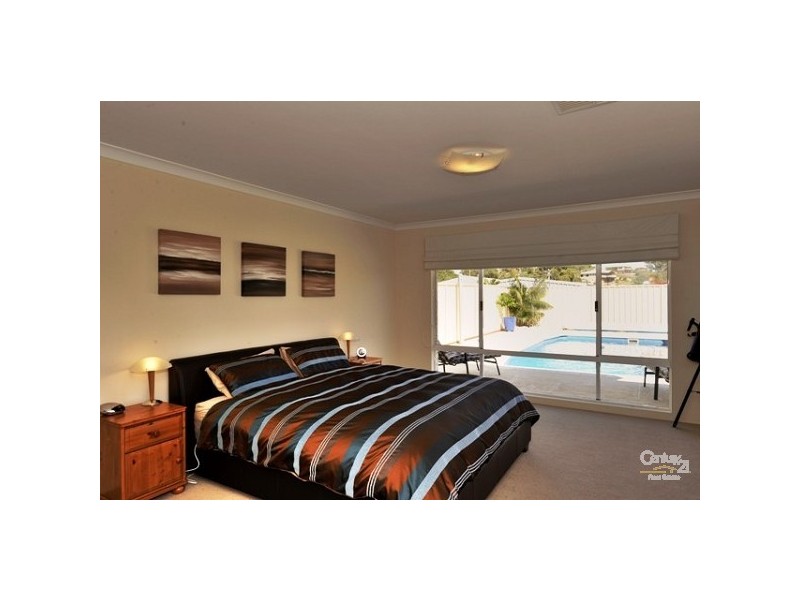 5 Tambellup Drive, Dawesville WA 6211