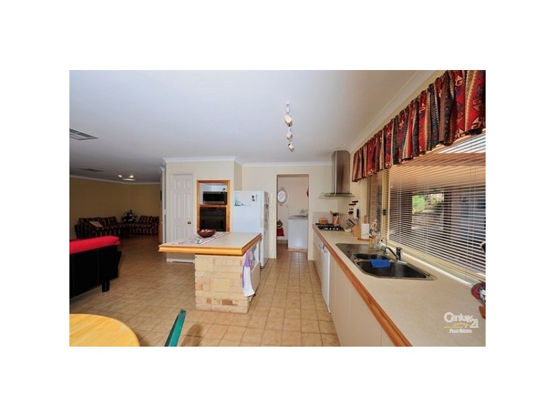 11 Shoshone View, Dawesville WA 6211