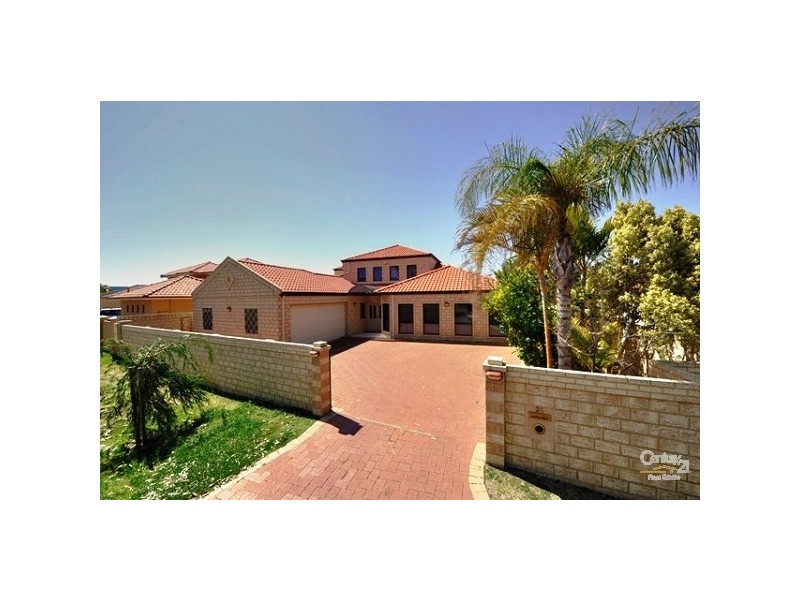 24 Santavea Mews, Halls Head WA 6210