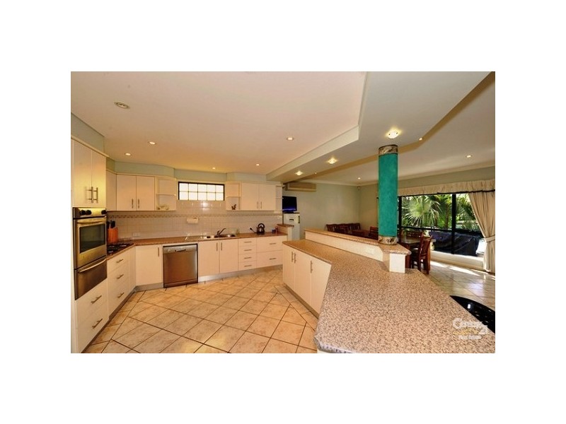 24 Santavea Mews, Halls Head WA 6210