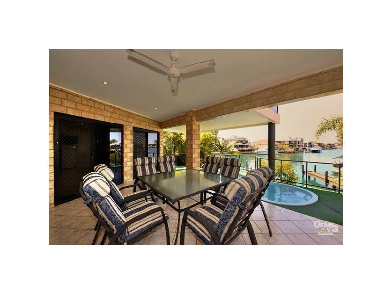 24 Santavea Mews, Halls Head WA 6210