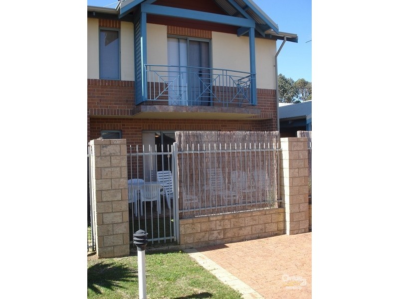 11/1 Waterside Drive DUDLEY PARK, Mandurah WA 6210